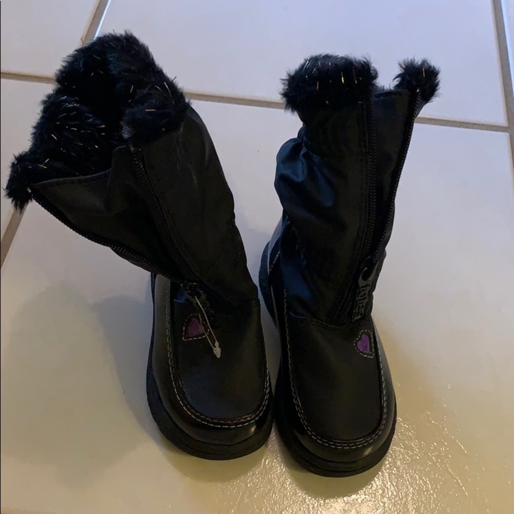 Little girls size 6 boots